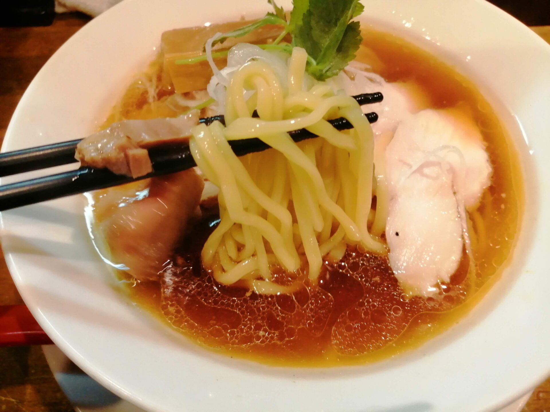 伊勢崎 麵屋食べいろのしょうゆラーメンがしっかり旨味のスープとむっちり麺でめっちゃうまい件 ぶらり群馬